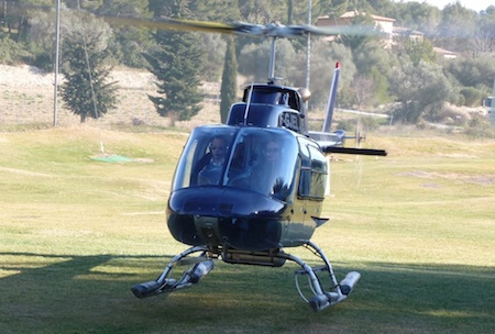 Hélicoptère loué pour une opération de Relations publiques organisée par l'agence événementielle Soleïance